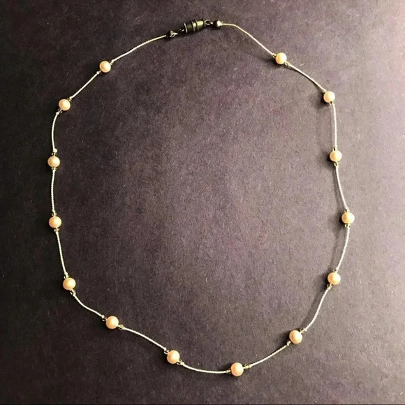 Hand Made Elegant Pearl Necklace Simple Minimal - Picture 1 of 7